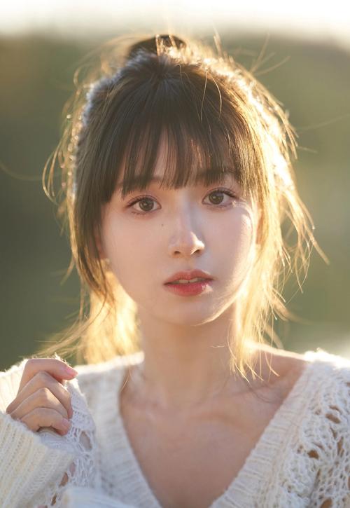 美女同桌让我操的相关介绍