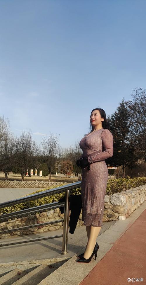 欧美怡红院一区二区三区的相关介绍