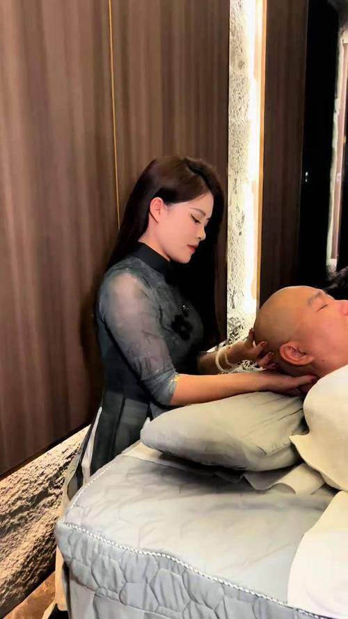 搞白嫩的熟妇av的相关介绍