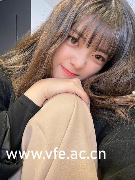 操美女老师一整夜的相关介绍