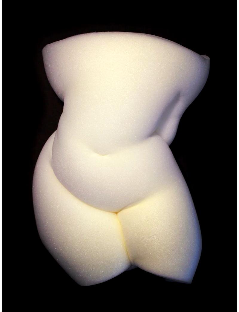 高潮巨乳在线的相关介绍