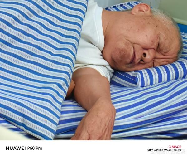 丰满人妻少妇激情av的相关介绍