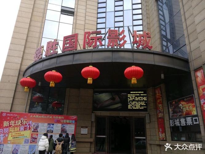 男女亲热动漫的相关介绍