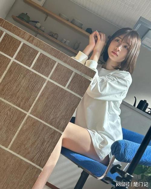 我把美女老师操了的相关介绍