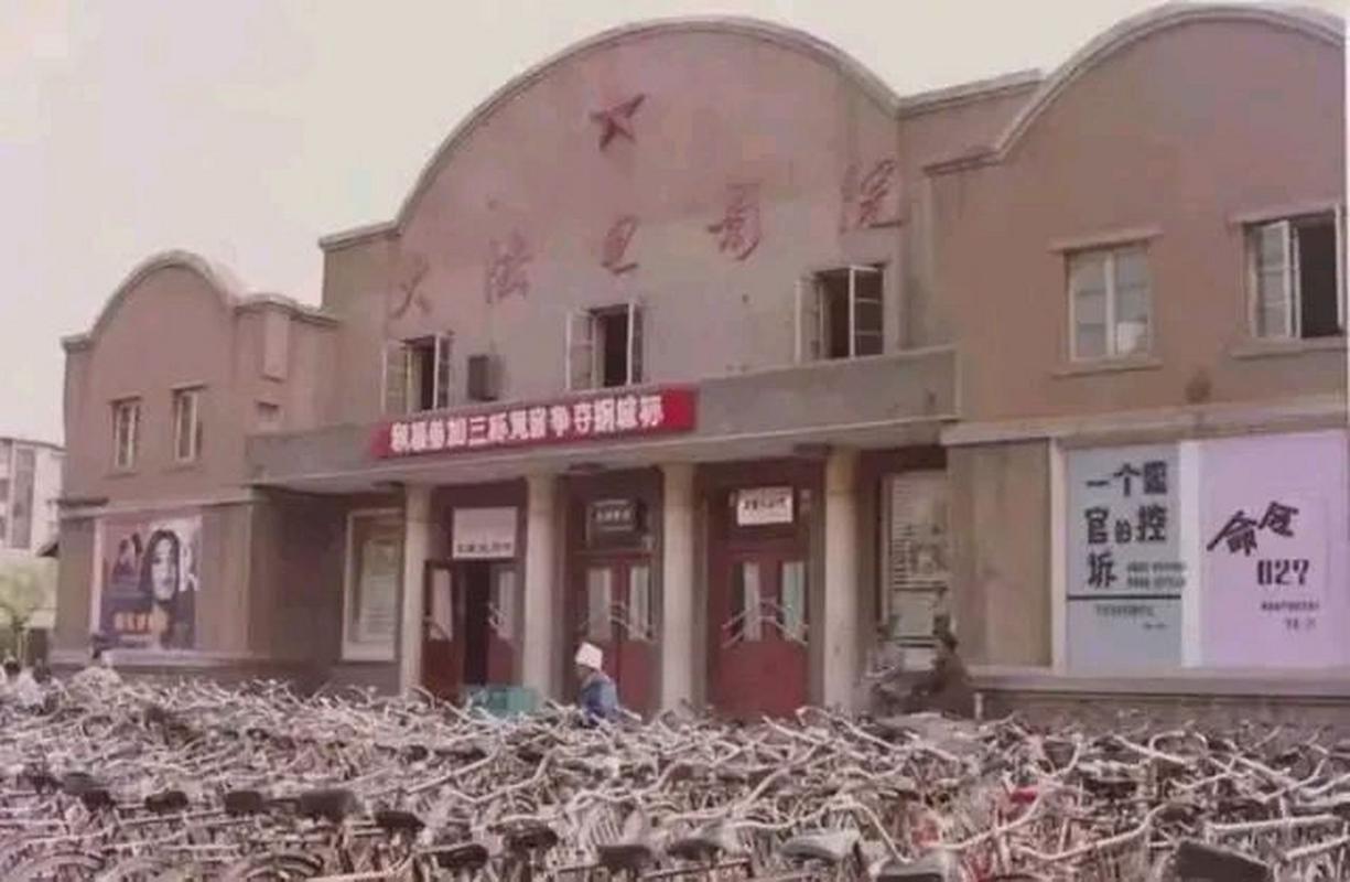 小白影院的相关介绍