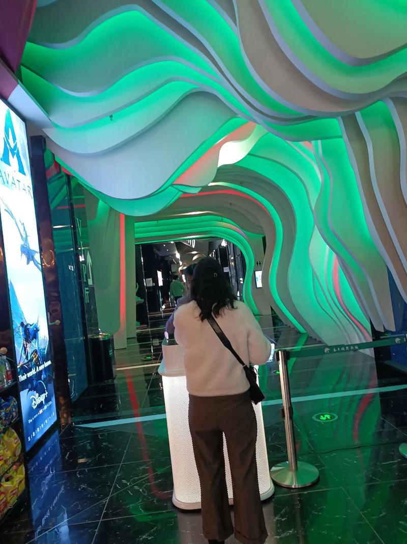 亚洲精品少妇13p的相关介绍