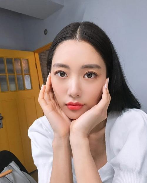 狂插美女后入式的相关介绍