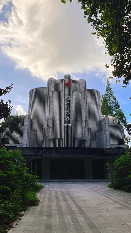 色佬国产精品的相关介绍