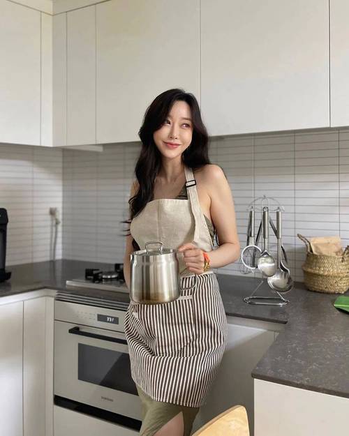 王朝影院视频观看的相关介绍